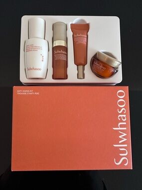 NWT - Sulwhasoo Luxury Korean Anti-ageing 4-piece travel kit (minis)